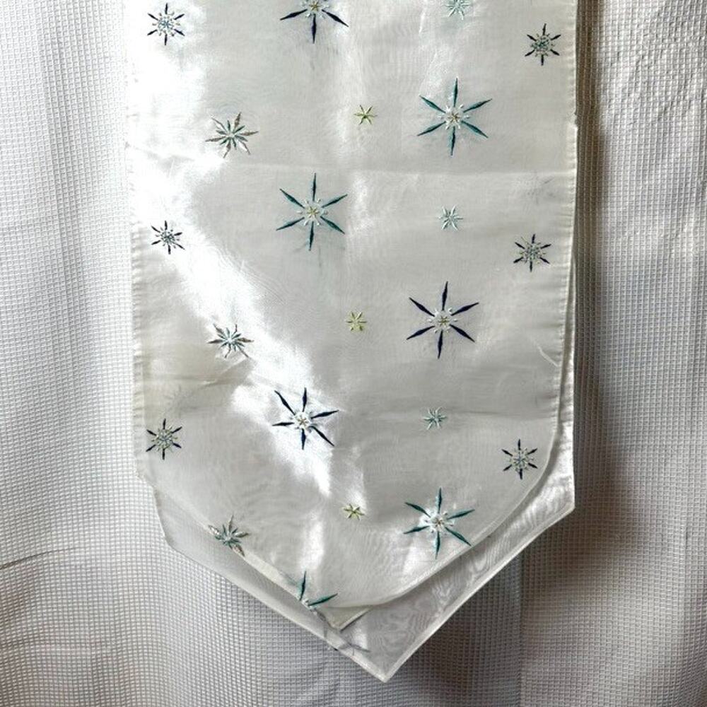 Sheer Table Runner Target Winter Solstice Holiday Metallic Stars 70x16" READ
